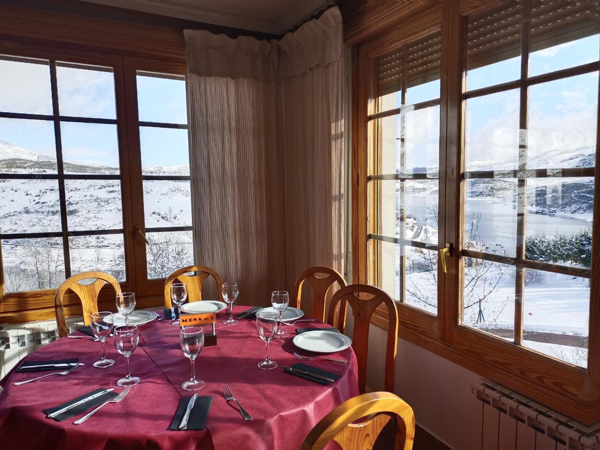 Hotel Pico Espiguete Альба-де-лос-Карданьос Экстерьер фото